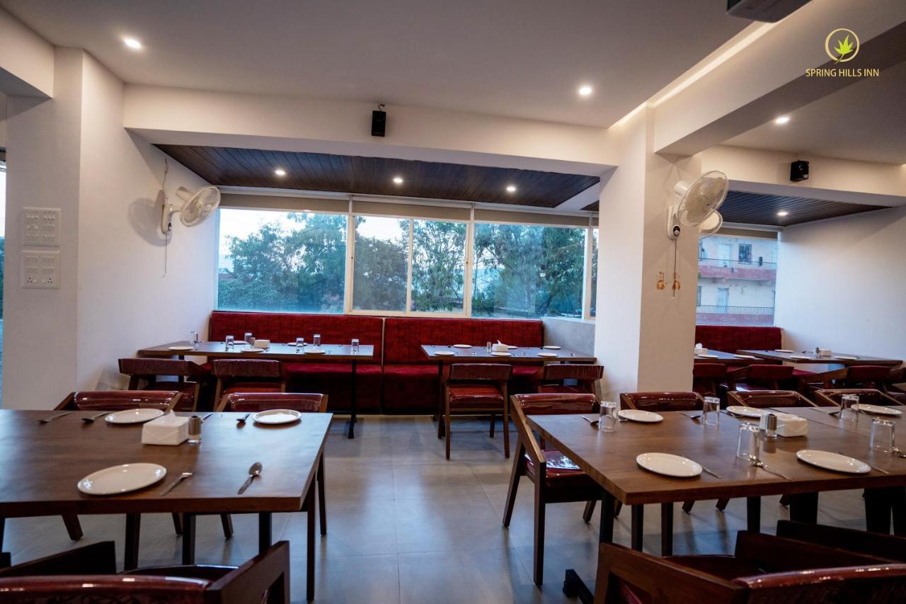Spring Hills Inn Pune Exterior photo